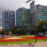 302